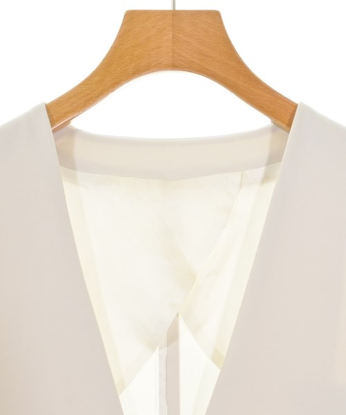 Tiara（ティアラ）ノーカラージャケット 白 サイズ:-(L位) レディース/2200653804279