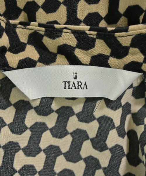 Tiara（ティアラ）ワンピース ベージュ サイズ:-(L位) レディース/2200702911026