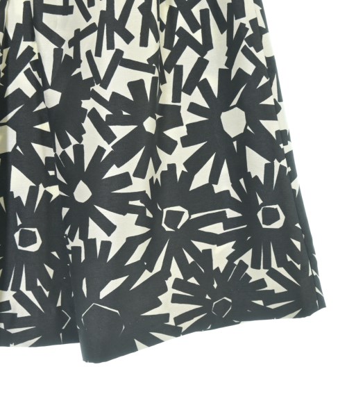 TO BE CHIC（トゥー　ビー　シック）ひざ丈スカート 白 サイズ:40(M位) レディース/2200656846085