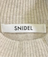 SNIDEL（スナイデル）ニット・セーター ベージュ サイズ:F レディース/2200621901054