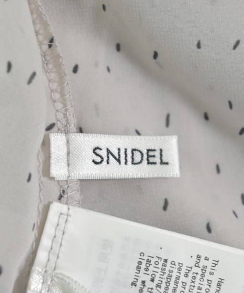 SNIDEL（スナイデル）ブラウス グレー サイズ:F レディース/2200650632059