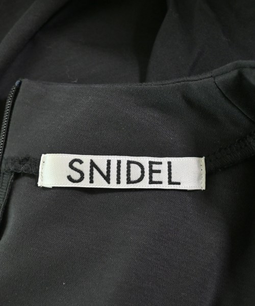 SNIDEL（スナイデル）Tシャツ・カットソー 黒 サイズ:ONE レディース/2200712685047
