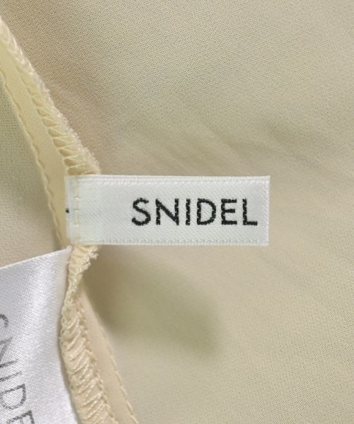 SNIDEL（スナイデル）ブラウス ベージュ サイズ:F レディース/2200707224015