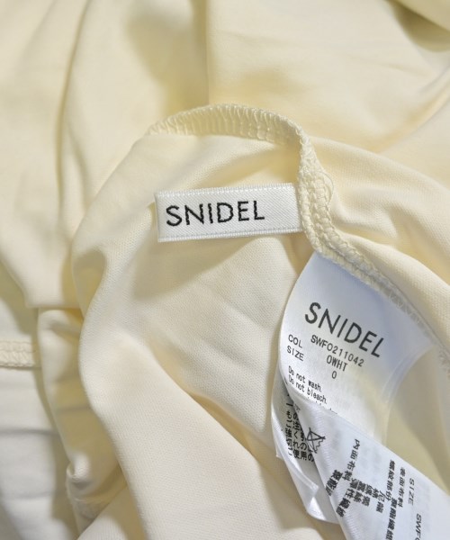 SNIDEL（スナイデル）ワンピース ベージュ サイズ:0(S位) レディース/2200660212180