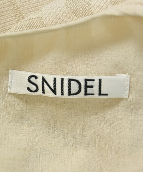 SNIDEL（スナイデル）ワンピース ベージュ サイズ:0(S位) レディース/2200669136050