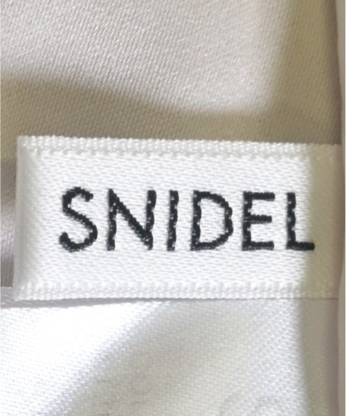 SNIDEL（スナイデル）ワンピース ベージュ サイズ:0(S位) レディース/2200692450024