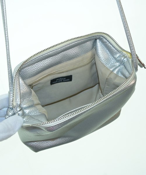 Tous les jours（トゥ　レ　ジュール）ショルダーバッグ シルバー サイズ:- レディース/2200644208048