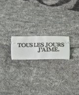 Tous les jours（トゥ　レ　ジュール）Tシャツ・カットソー グレー サイズ:-(M位) レディース/2200708731024