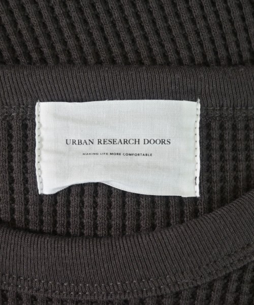 URBAN RESEARCH DOORS（アーバンリサーチドアーズ）Tシャツ・カットソー 茶 サイズ:38(M位) メンズ/2200676475234
