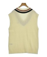 FRED PERRY（フレッドペリー）ベスト 白 サイズ:38(M位) レディース/2200716738015