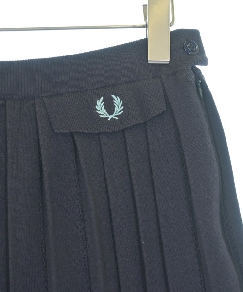 FRED PERRY（フレッドペリー）ロング・マキシ丈スカート 紺 サイズ:36(S位) レディース/2200647226032