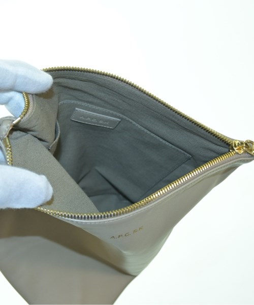 A.P.C.（アーペーセー）その他 ベージュ サイズ:- レディース/2200655988021