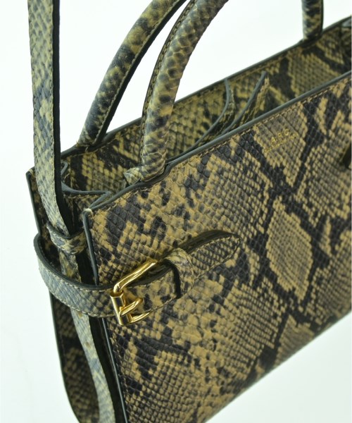 A.P.C.（アーペーセー）ショルダーバッグ グレー サイズ:- レディース/2200656272068