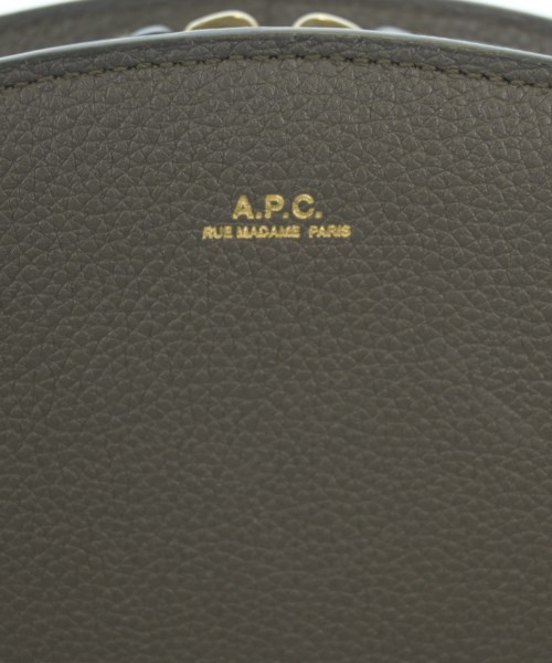 A.P.C.（アーペーセー）ショルダーバッグ グレー サイズ:- レディース/2200706094077