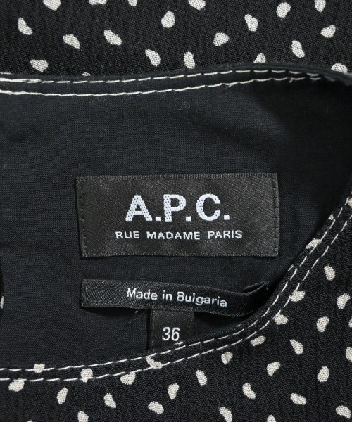 A.P.C.（アーペーセー）カジュアルシャツ 黒 サイズ:36(S位) レディース/2200665831065
