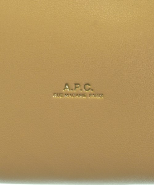 A.P.C.（アーペーセー）ショルダーバッグ ベージュ サイズ:- レディース/2200668015042