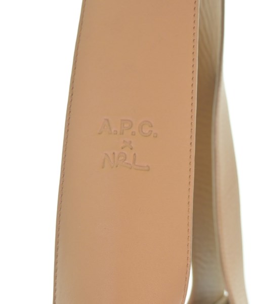 A.P.C.（アーペーセー）ショルダーバッグ ベージュ サイズ:- レディース/2200669139105