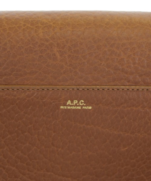 A.P.C.（アーペーセー）ショルダーバッグ 茶 サイズ:- レディース/2200721366142