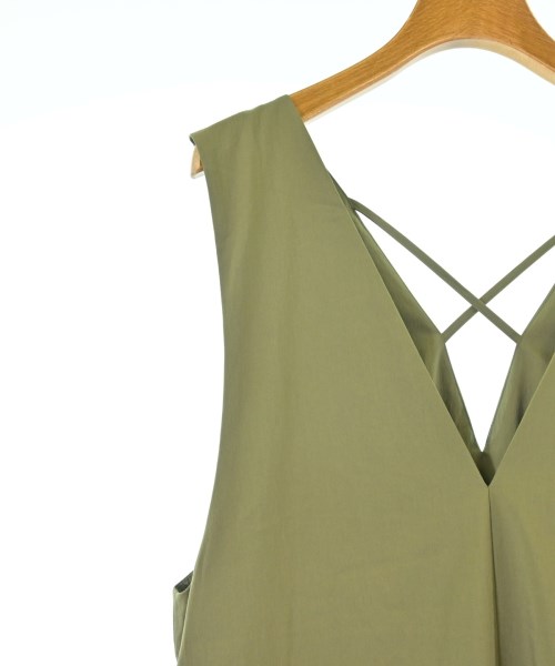 BARNEYS NEWYORK（バーニーズニューヨーク）ワンピース カーキ サイズ:F レディース/2200610822094