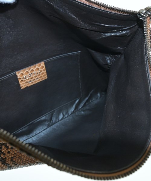 BARNEYS NEWYORK（バーニーズニューヨーク）クラッチバッグ 茶 サイズ:- レディース/2200674921122