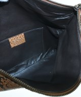 BARNEYS NEWYORK（バーニーズニューヨーク）クラッチバッグ 茶 サイズ:- レディース/2200674921122