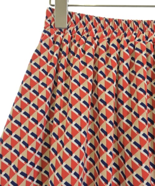 BARNEYS NEWYORK（バーニーズニューヨーク）ひざ丈スカート 赤 サイズ:38(M位) レディース/2200647848067