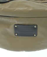 BARNEYS NEWYORK（バーニーズニューヨーク）ショルダーバッグ ベージュ サイズ:- レディース/2200661536056