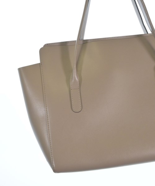 BARNEYS NEWYORK（バーニーズニューヨーク）ショルダーバッグ グレー サイズ:- レディース/2200688563035