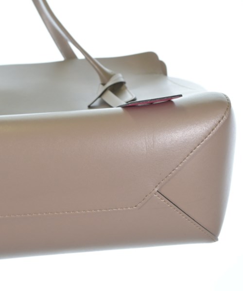 BARNEYS NEWYORK（バーニーズニューヨーク）ショルダーバッグ グレー サイズ:- レディース/2200688563035