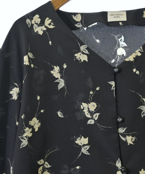 URBAN RESEARCH DOORS（アーバンリサーチドアーズ）カジュアルシャツ 黒 サイズ:ONE レディース/2200672393396