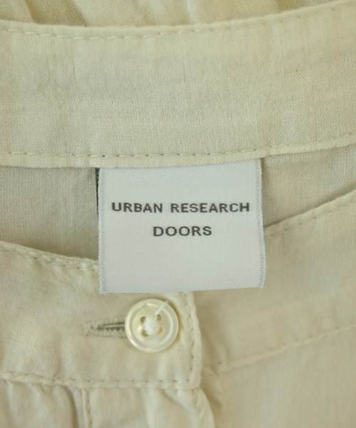 URBAN RESEARCH DOORS（アーバンリサーチドアーズ）カジュアルシャツ ベージュ サイズ:M レディース/2200705810043
