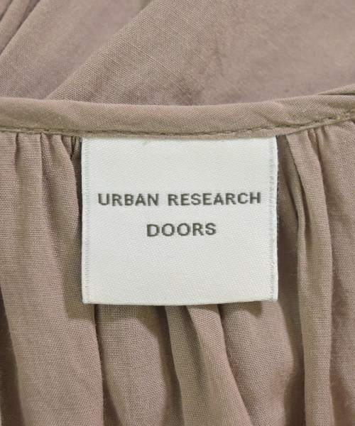 URBAN RESEARCH DOORS（アーバンリサーチドアーズ）ワンピース ベージュ サイズ:F レディース/2200684410036