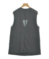 green label relaxing（グリーンレーベルリラクシング）ベスト グレー サイズ:-(M位) レディース/2200612082038