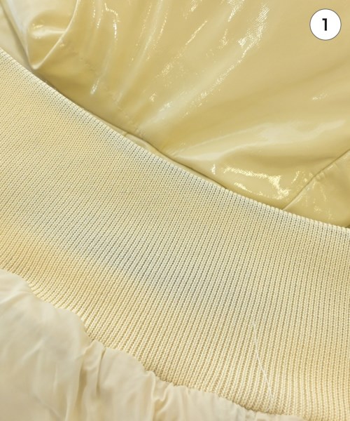 DIESEL（ディーゼル）ダウンジャケット/ダウンベスト ベージュ サイズ:XXS レディース/2200640254018