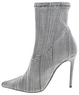 DIESEL（ディーゼル）ブーツ グレー サイズ:EU36(22.5cm位) レディース/2200678471203