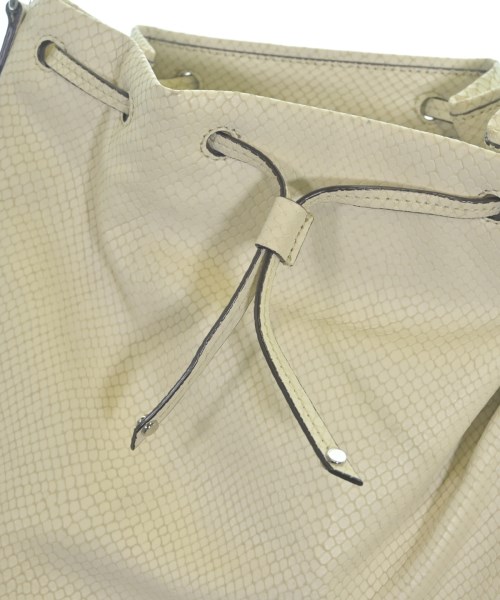 BANANA REPUBLIC（バナナリパブリック）ショルダーバッグ 白 サイズ:- レディース/2200659211101