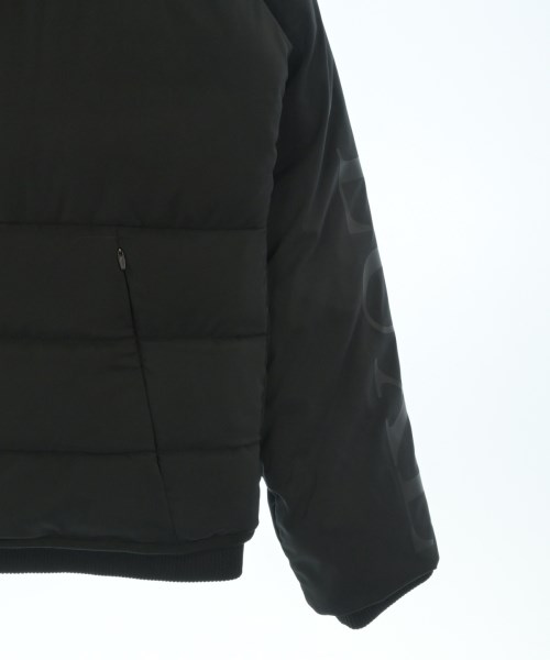 AKM（エーケーエム）ダウンジャケット/ダウンベスト 黒 サイズ:M メンズ/2200647627037