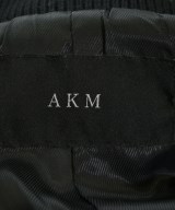 AKM（エーケーエム）ダウンジャケット/ダウンベスト 黒 サイズ:L メンズ/2200721169019