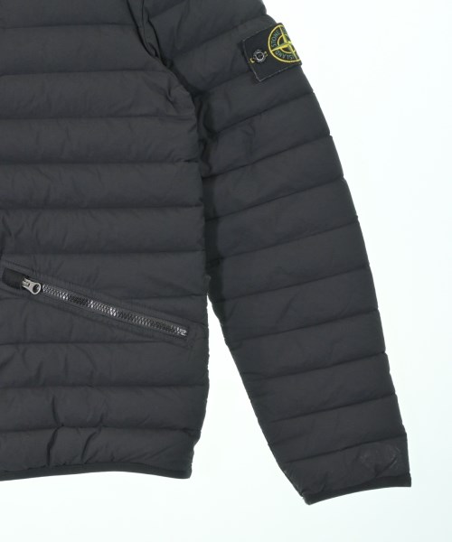 STONE ISLAND（ストーンアイランド）ダウンジャケット/ダウンベスト 黒 サイズ:S メンズ/2200509520018