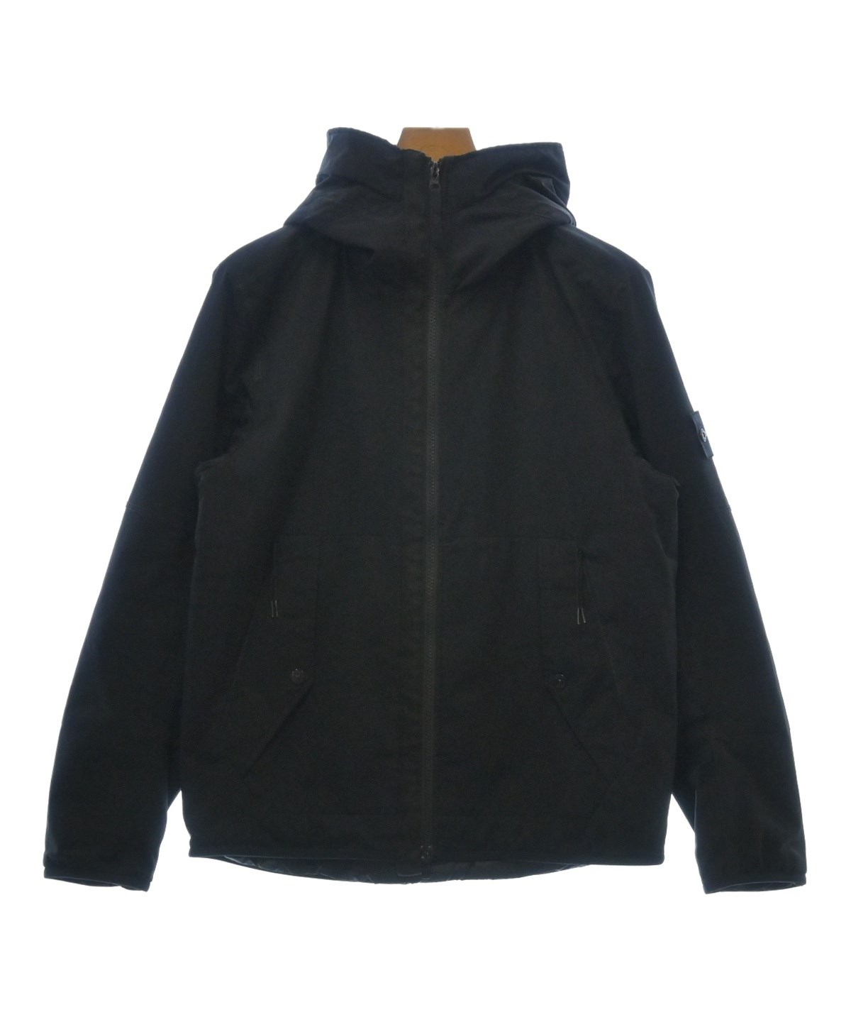 STONE  ストーンアイランド マウンテンパーカー メンズ 【古着】【中古】 STONE ISLAND（ストーンアイランド）マウンテンパーカー 黒 サイズ:M