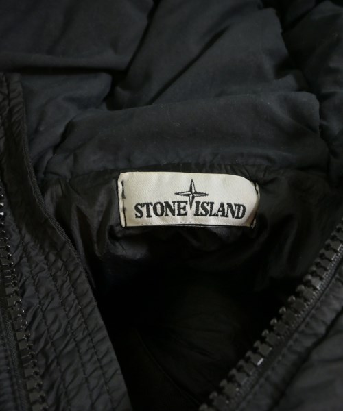 STONE ISLAND（ストーンアイランド）ダウンジャケット/ダウンベスト 黒 サイズ:M メンズ/2200617875024