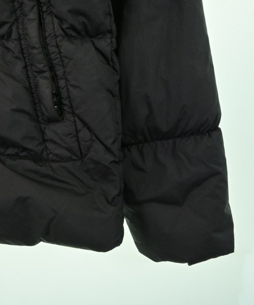 STONE ISLAND（ストーンアイランド）ダウンジャケット/ダウンベスト 黒 サイズ:M メンズ/2200617875024