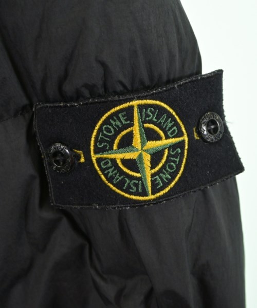 STONE ISLAND（ストーンアイランド）ダウンジャケット/ダウンベスト 黒 サイズ:M メンズ/2200617875024