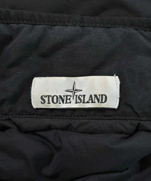 STONE ISLAND（ストーンアイランド）ダウンジャケット/ダウンベスト 黒 サイズ:M メンズ/2200636883284