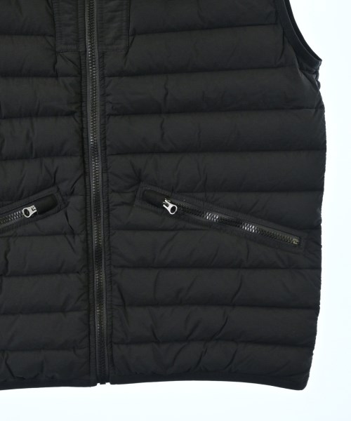 STONE ISLAND（ストーンアイランド）ダウンジャケット/ダウンベスト 黒 サイズ:M メンズ/2200636883284