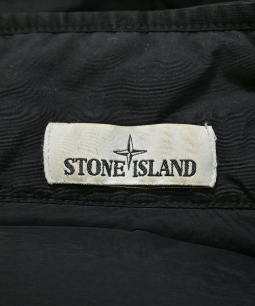 STONE ISLAND（ストーンアイランド）ダウンジャケット/ダウンベスト 黒 サイズ:M メンズ/2200636883284