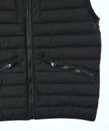 STONE ISLAND（ストーンアイランド）ダウンジャケット/ダウンベスト 黒 サイズ:M メンズ/2200636883284