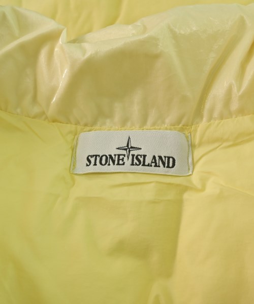 STONE ISLAND（ストーンアイランド）ダウンジャケット/ダウンベスト 黄 サイズ:L メンズ/2200662761020