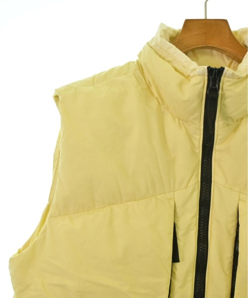 STONE ISLAND（ストーンアイランド）ダウンジャケット/ダウンベスト 黄 サイズ:L メンズ/2200662761020