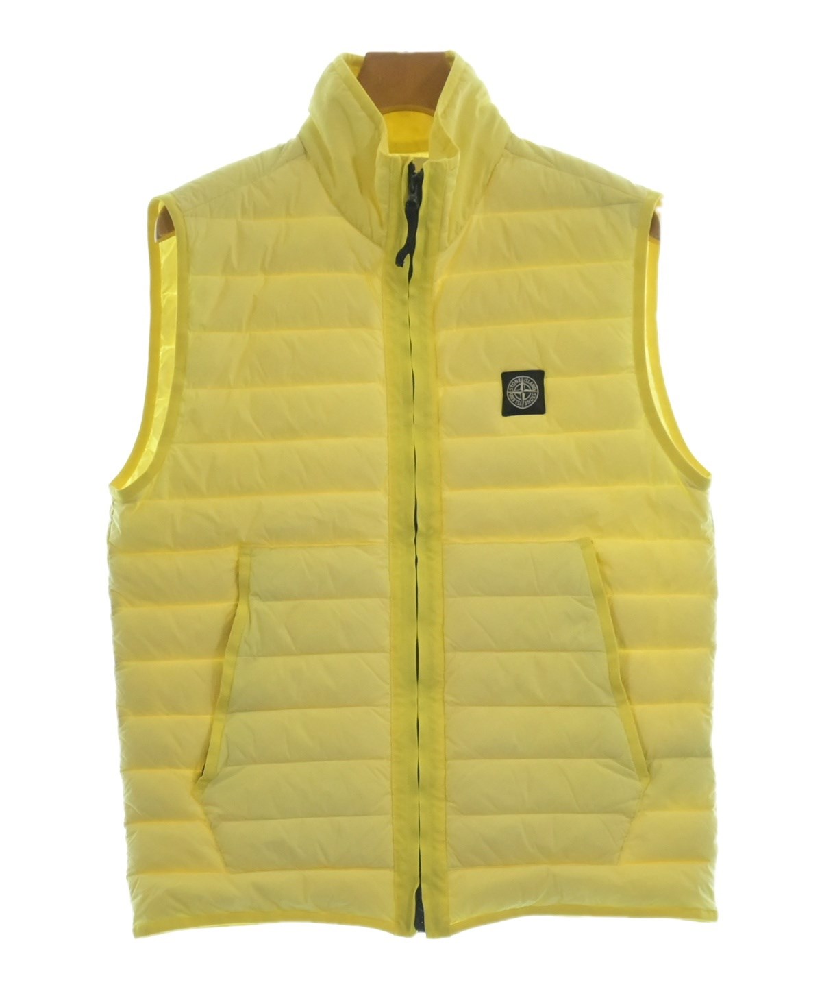 STONE ISLAND（ストーンアイランド）ダウンジャケット/ダウンベスト 黄